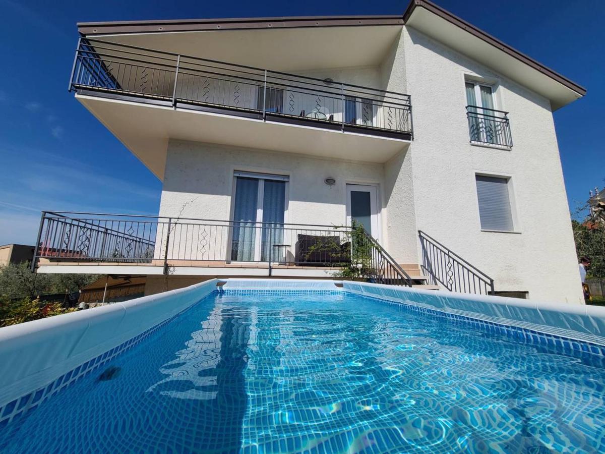 App. Mimosa Minerva Holiday Home マネルバ・デル・ガルダ エクステリア 写真