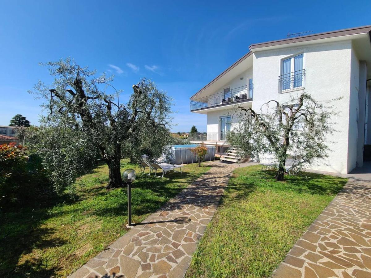 App. Mimosa Minerva Holiday Home マネルバ・デル・ガルダ エクステリア 写真