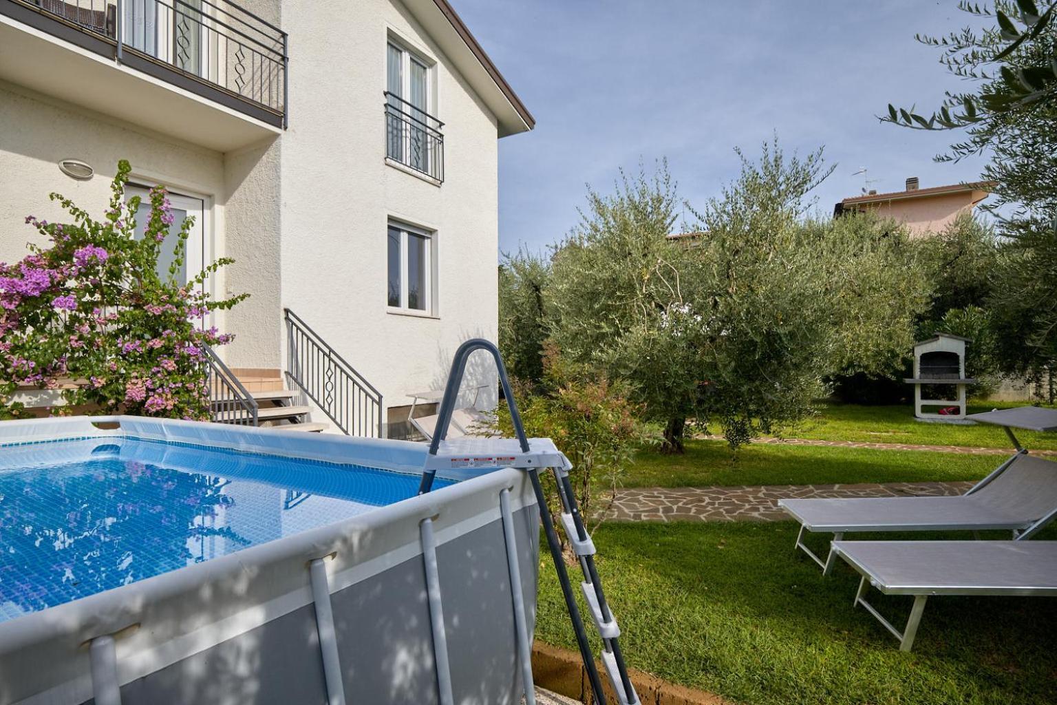 App. Mimosa Minerva Holiday Home マネルバ・デル・ガルダ エクステリア 写真